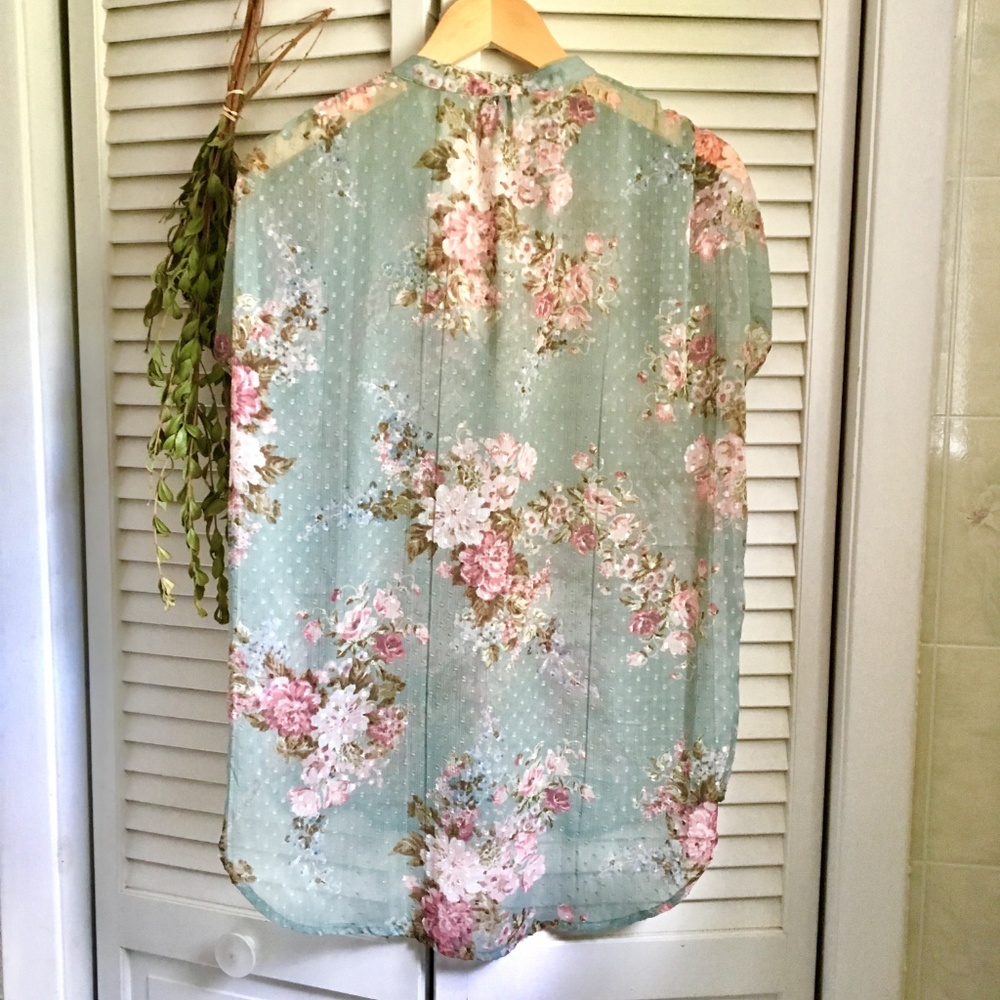 {Belle & Sky}Teal Floral Button Down HiLo Tank Top - Picture 4 of 8